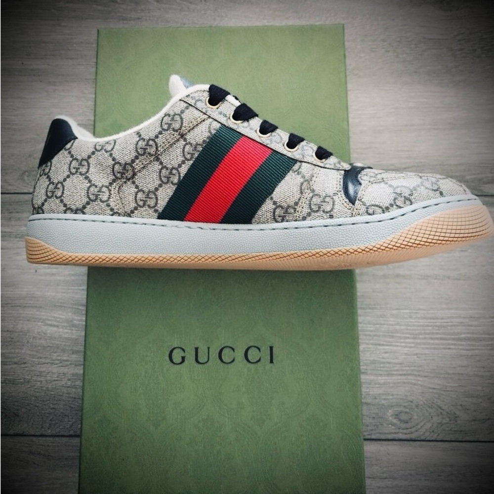 Gucci Beige and Green Sneakers